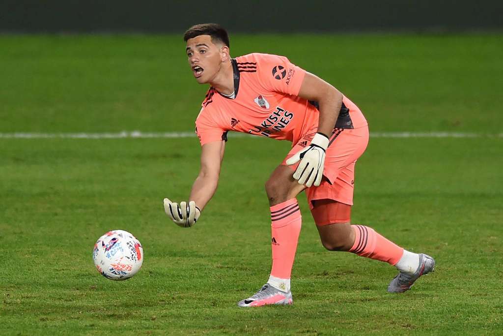 River Plate tenta escalar o goleiro Alan