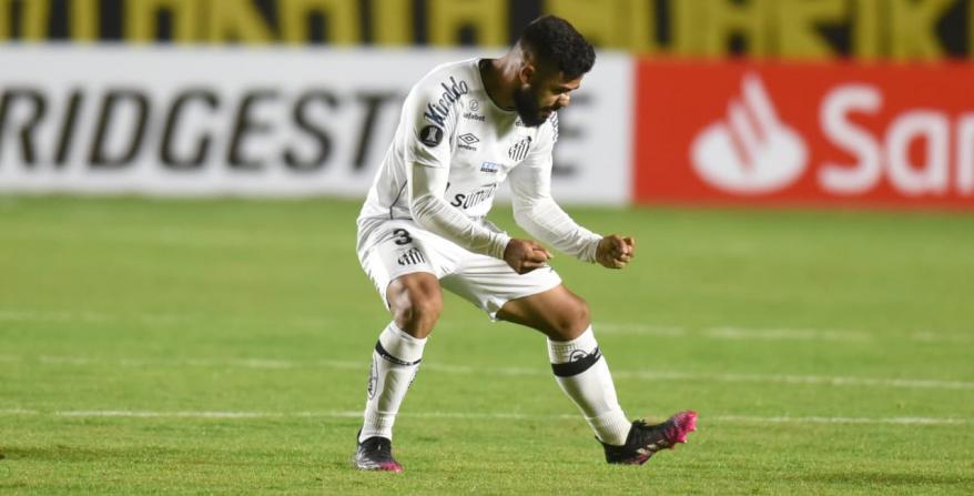 Felipe Jonatan fez o seu, mas não foi o bastante. (Foto: Ivan Storti / Santos) Felipe Jonatan fez o seu, mas não foi o bastante. (Foto: Ivan Storti / Santos)