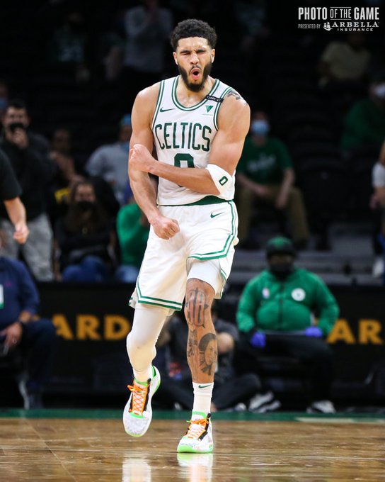 NBA: Tatum marca 50 pontos, Celtics vencem Wizards pelo play-in e estão nos playoffs