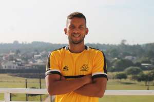 Ativo no mercado, Criciúma oficializa chegada de mais três reforços para a Série C