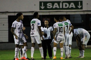 Marília x Comercial - Duelo vale a afirmação dentro do G8