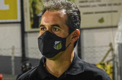 Léo Condé: aposta num bom futebol