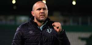 Mozart Santos lamenta maratona de jogos, mas valoriza elenco da Chapecoense