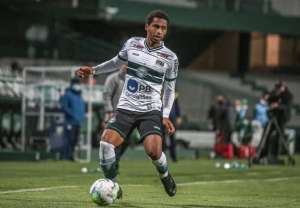 Coritiba recusa propostas de times da elite por ex-Palmeiras