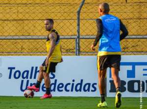 Troféu do Interior: Léo Condé, mesmo confiante, avisa que 'final é final'