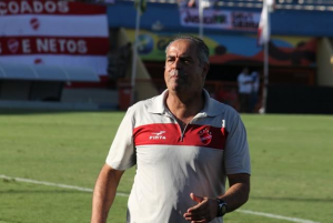 Técnico experiente no futebol goiano pretende voltar a ativa no segundo semestre