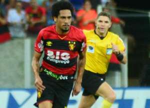 Hernane Brocador, o novo 9 da Macaca - por Carlos Corsato