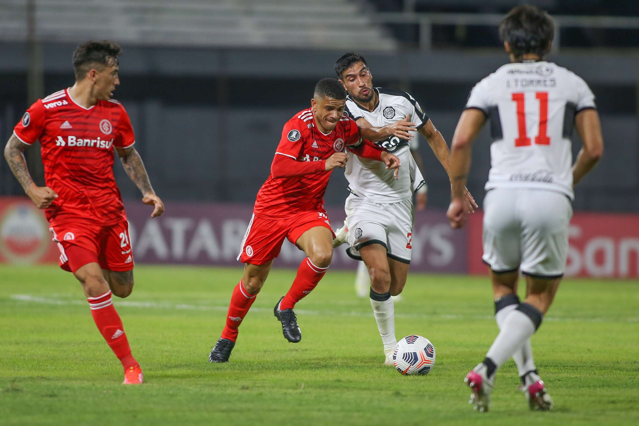 Olímpia-PAR 0 x 1 Internacional – Yuri Alberto marca e Colorado encaminha classificação