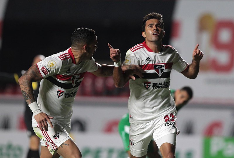 Santos x São Paulo fazem clássico em busca de recuperação no Brasileirão 2021