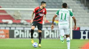 Athletico-PR 2 x 2 Chapecoense - Furacão leva empate aos 48 e fica sem a liderança do Brasileirão