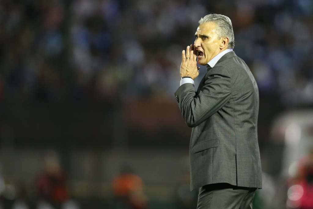 Tite segue plano de rodar o elenco e aposta em mudanças na seleção contra o Peru