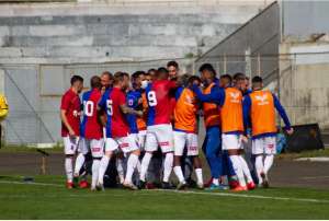 Série C: Paraná tenta primeira vitória fora de casa