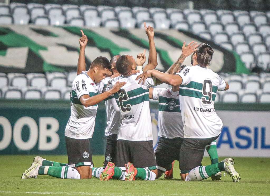 SÉRIE B: Guarani e Coritiba brigam pelo G4 e Goiás pode grudar no líder