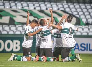 SÉRIE B: Guarani e Coritiba brigam pelo G4 e Goiás pode grudar no líder