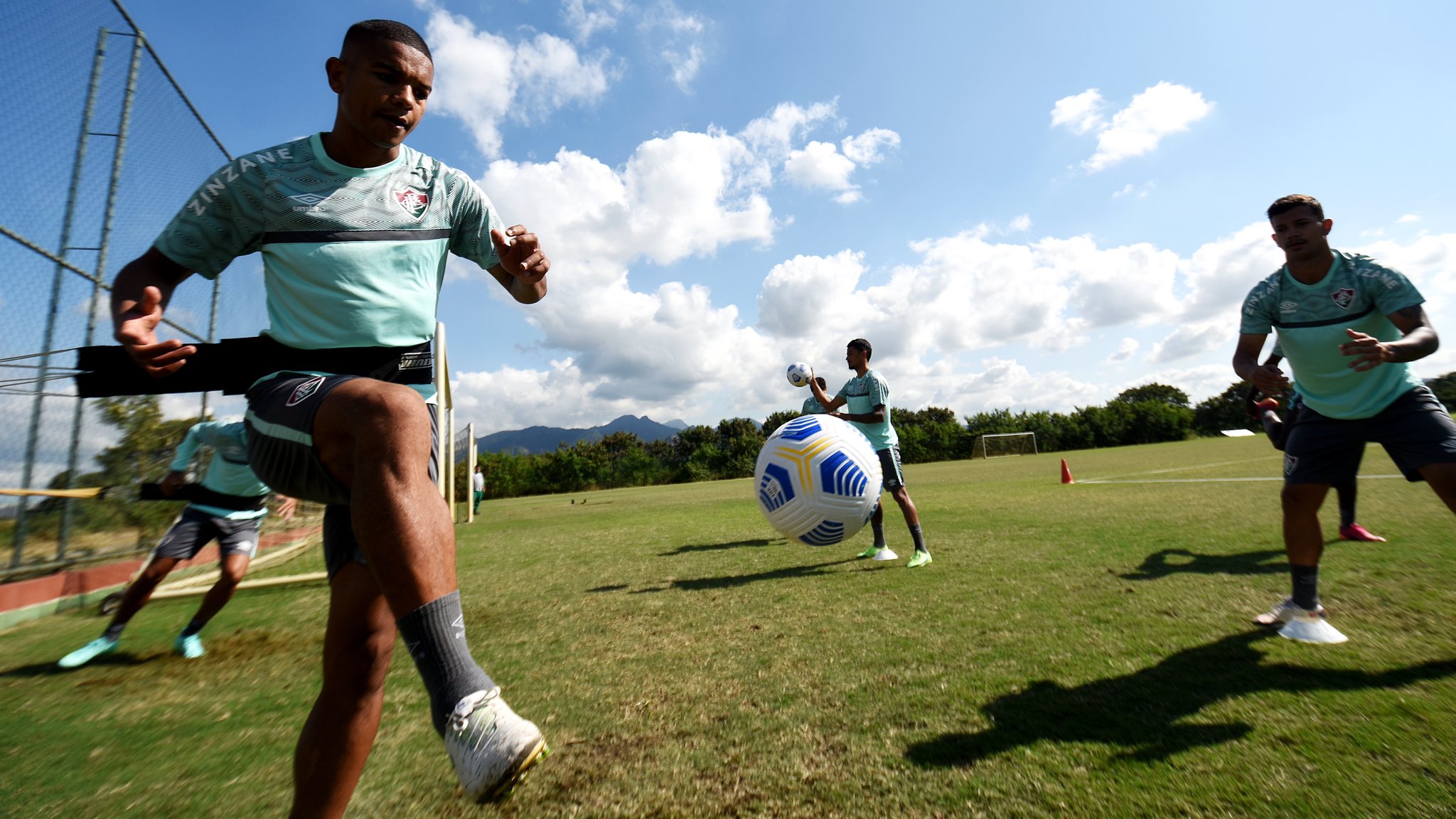 Fortaleza x Fluminense – Confronto direto pela liderança