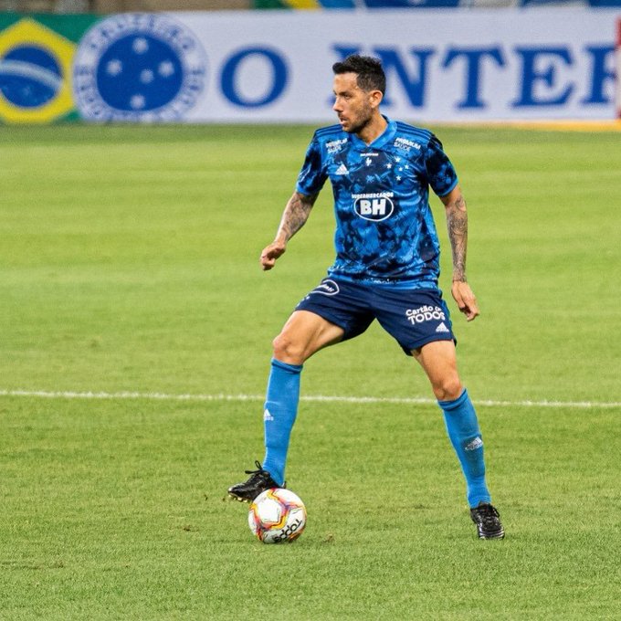 Série B: Ariel Cabral supera marca na reestreia e promete dar o melhor ao Cruzeiro