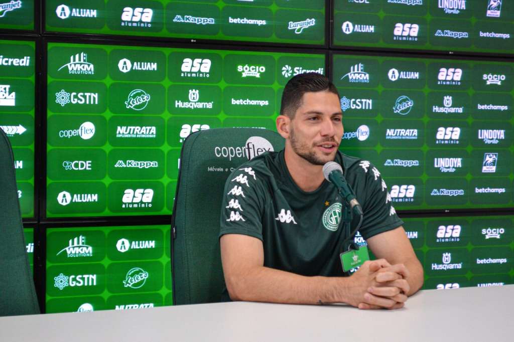Série B: Apresentado no Guarani, goleiro se diz preparado para brigar pela titularidade