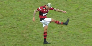 Rogério Ceni reprova indignação de Pedro em substituição: 'Desrespeitoso e feio'