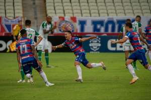 Fortaleza 3 x 2 Chapecoense - Tricolor vira, se reabilita e segue no G4