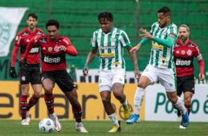 Juventude 1 x 0 Flamengo - Gramado pesado favorece e Ju surpreende o Mengão