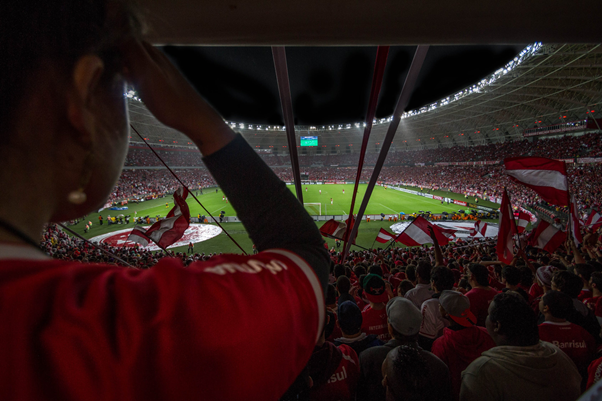 Brasil começa a entrar em pauta do protocolo para volta do público aos estádios