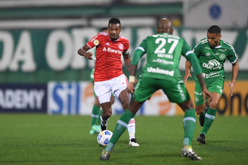 Chapecoense 1 x 2 Internacional – Na estreia de Aguirre, Colorado encerra tabu de 13 anos!
