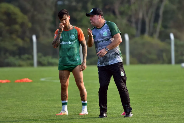 Volante do Juventude que participou de dois acessos deve acertar ida para o Goiás