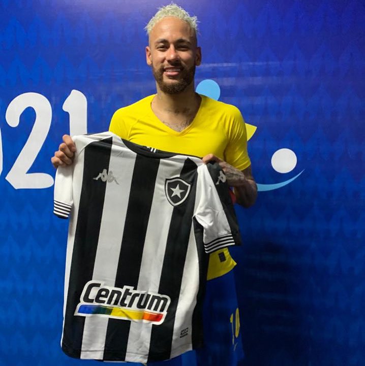 Neymar e lateral da Juventus ganham camisa de clube da Série B após jogo pela Copa América