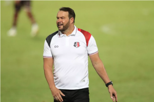 Série C: Treinador aponta 'vilões' para explicar má fase do Santa Cruz