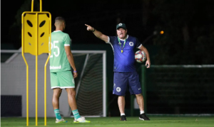Série B: De olho na ponta, Goiás se prepara para enfrentar rival