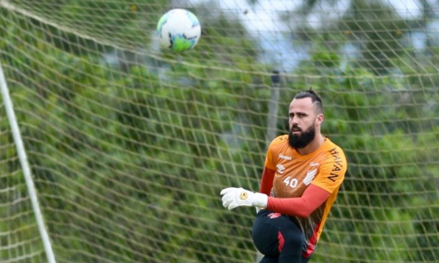 Goleiro se despede do Athletico-PR e retorna ao Genoa, da Itália