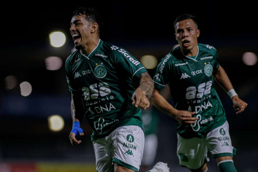 Série B: Após suspensão, lateral do Guarani vive expectativa de encarar o Cruzeiro