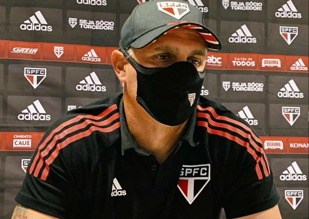 Auxiliar de Crespo não desanima após pior início do São Paulo no Brasileirão