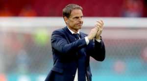 Após eliminação nas oitavas da Eurocopa, De Boer deixa comando técnico da Holanda