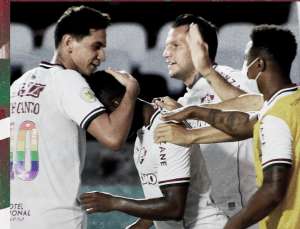 Fluminense 1 x 1 Corinthians -  Timão não aproveitou por ter um jogador a mais