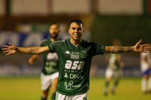 Série B: Artilheiro do Guarani em 2021 é dúvida para o dérbi