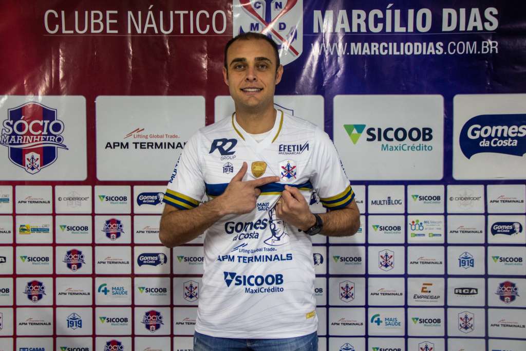 Goleiro bi da Libertadores acerta com time da Série D