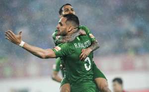 Time do Brasileirão monitora situação de ex-meia da seleção brasileira