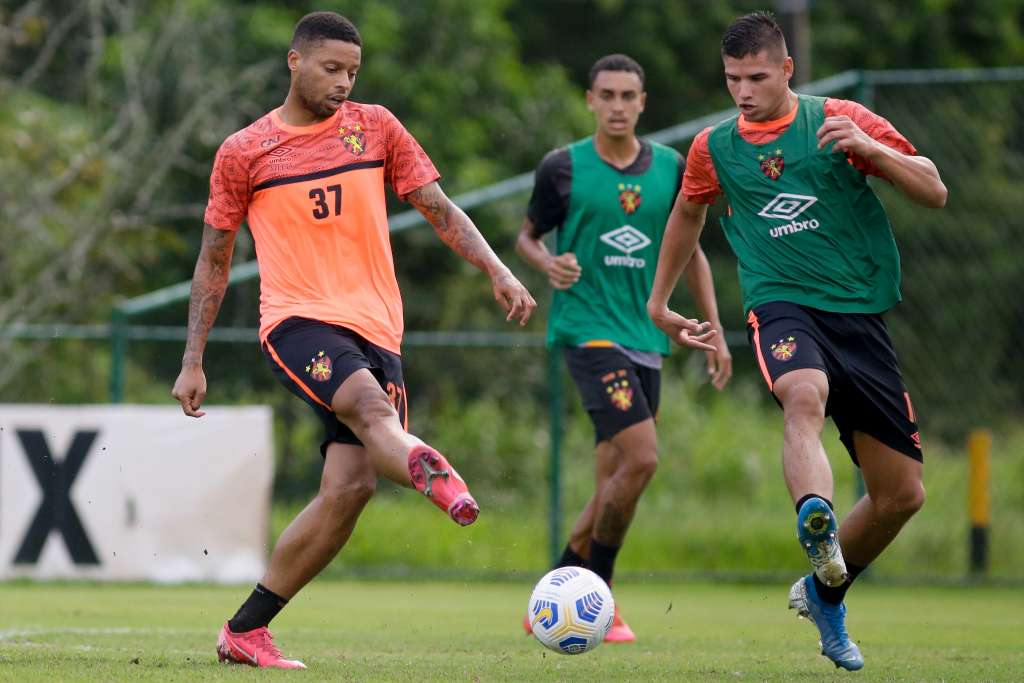 Louzer tem problemas e dúvidas para escalar o Sport contra Cuiabá