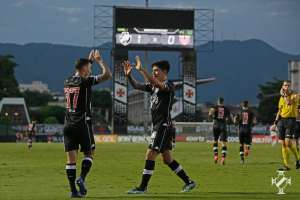 Vasco 3 x 0 CRB - Com um pouco de sorte e inspiração, Trem Bala volta a vencer na Série B