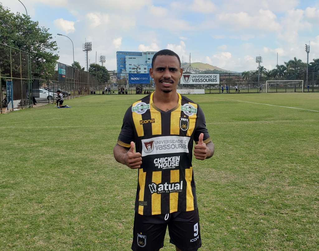 Série C: Volta Redonda-RJ contrata atacante ex-Santos e Guarani e goleiro de rival carioca