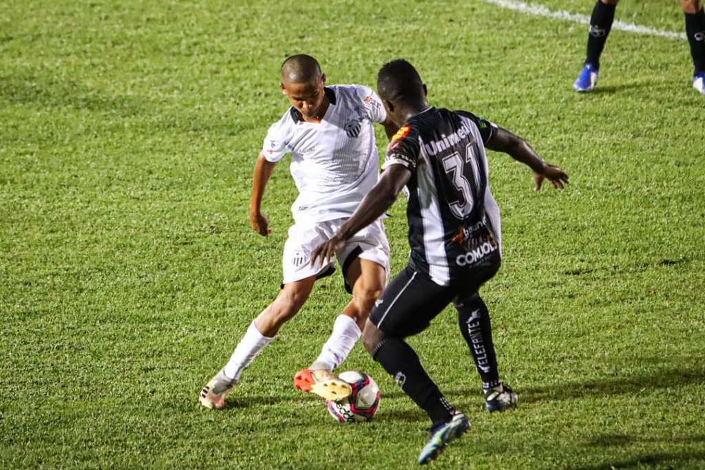 Série D: Agora técnico, ex-Flamengo cobra por reforços no Central-PE: ‘Falo há muito tempo’