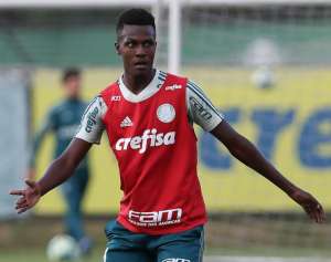 Palmeiras empresta dupla para o futebol português