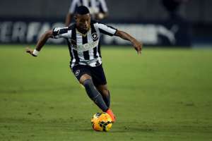 Série C: Focado na recuperação, Altos contrata atacante revelado no Botafogo-RJ