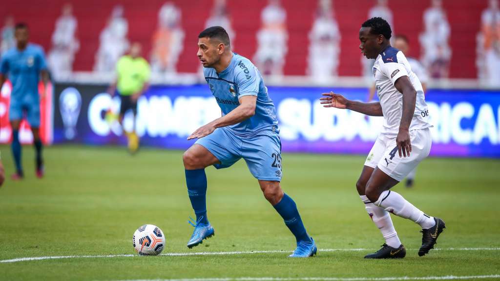 LDU-EQU 0 x 1 Grêmio – Imortal joga mal, mas vence em Quito pela Sul-Americana