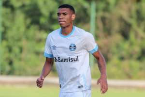 Zagueiro do Grêmio é sondado por gigante português