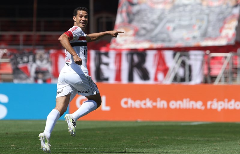 “Todo grande jogador interessa”, diz vice do Sport sobre ex-São Paulo