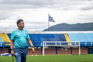 Claudinei Oliveira mira vitória contra o Remo para colocar Avaí no G4 da Série B