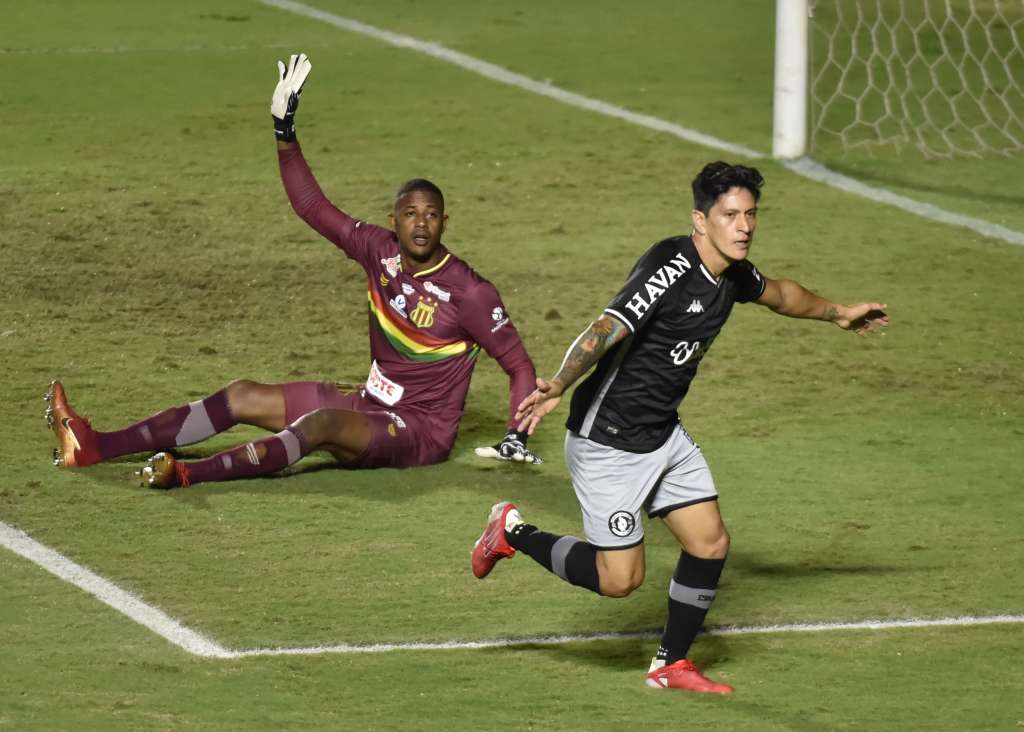 Vasco 1 x 0 Sampaio Corrêa – Cano faz ‘gol relâmpago’ e Vasco encosta no G4
