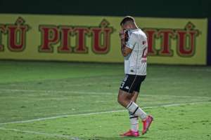 Série B: Bruno Gomes pega apenas um jogo de suspensão e fica à disposição no Vasco
